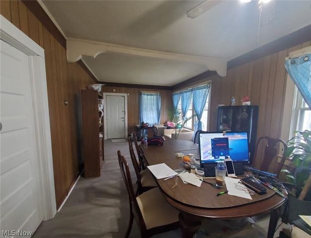 404 York Avenue NW, Warren, OH 44485