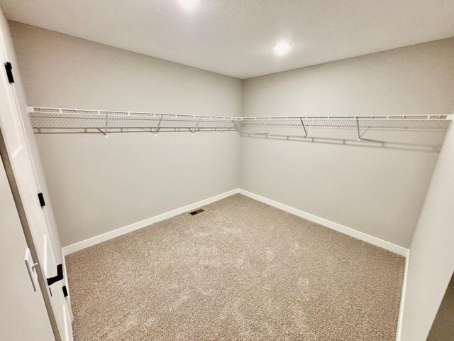 901 Kepler Avenue NE, Hanover, MN 55341