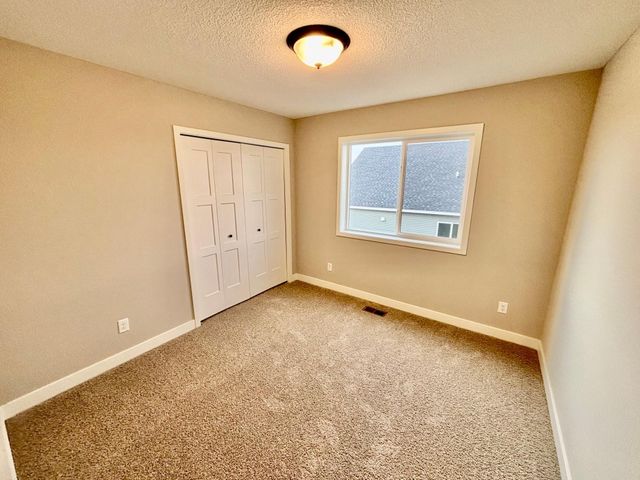 901 Kepler Avenue NE, Hanover, MN 55341