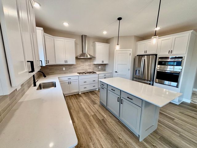 901 Kepler Avenue NE, Hanover, MN 55341