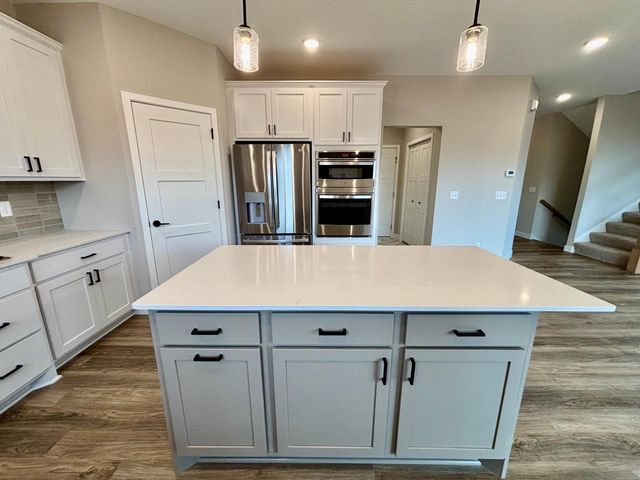 901 Kepler Avenue NE, Hanover, MN 55341