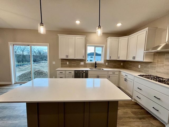 901 Kepler Avenue NE, Hanover, MN 55341