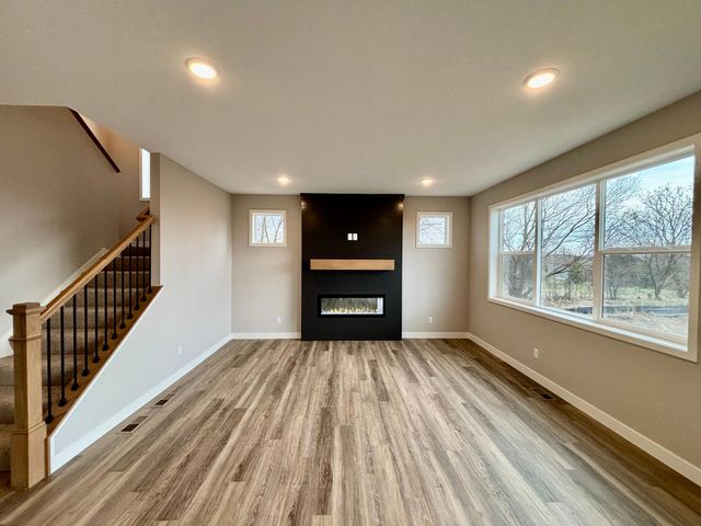 901 Kepler Avenue NE, Hanover, MN 55341