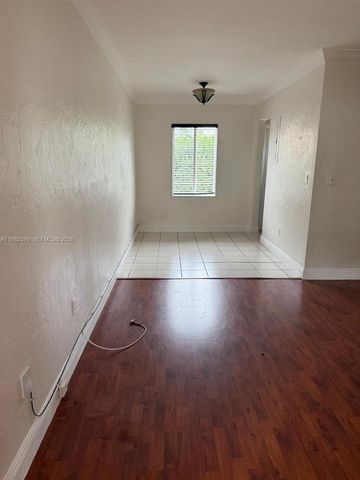 1015 NE 112th St, Biscayne Park, FL 33161