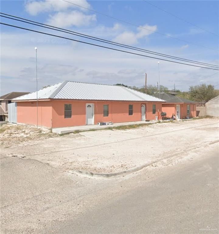 5497 E Guerra Street, Rio Grande City, TX 78582