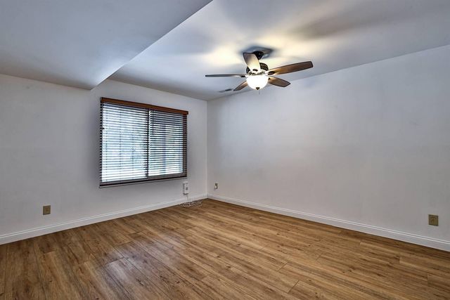 2549 Champions Way, Crestview Hills, KY 41017