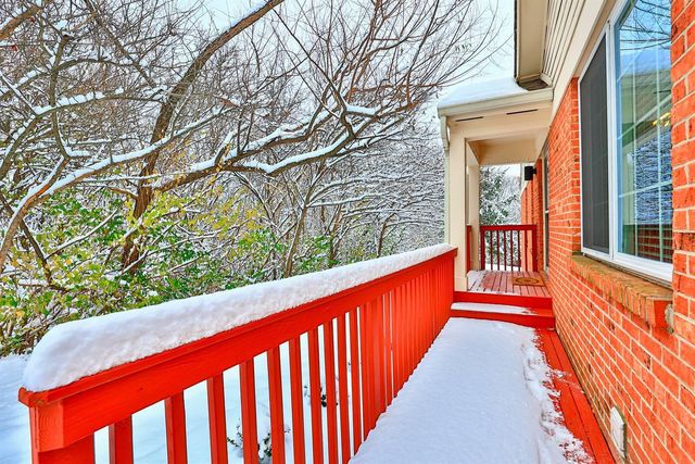 2549 Champions Way, Crestview Hills, KY 41017