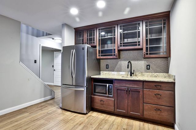 2549 Champions Way, Crestview Hills, KY 41017