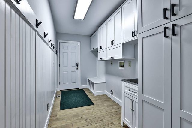 2549 Champions Way, Crestview Hills, KY 41017