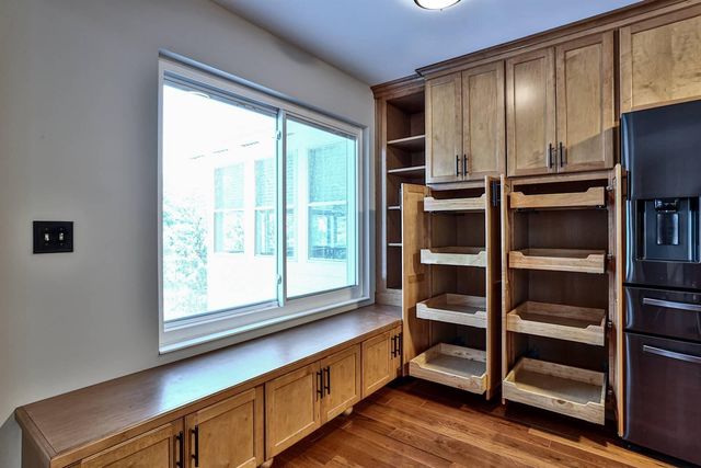 2549 Champions Way, Crestview Hills, KY 41017