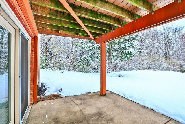 2549 Champions Way, Crestview Hills, KY 41017