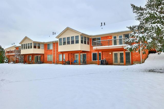 2549 Champions Way, Crestview Hills, KY 41017