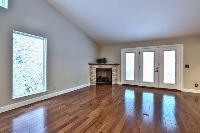 2549 Champions Way, Crestview Hills, KY 41017