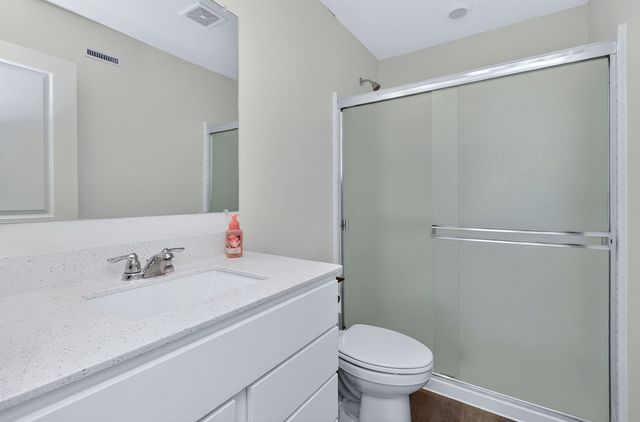 1007 Briar Glen Court, Hampshire, IL 60140