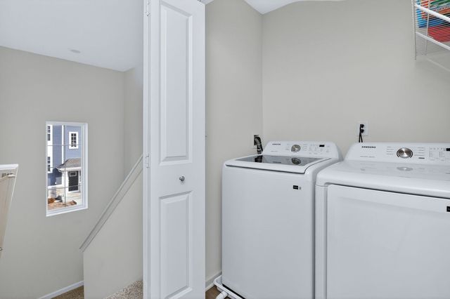 1007 Briar Glen Court, Hampshire, IL 60140