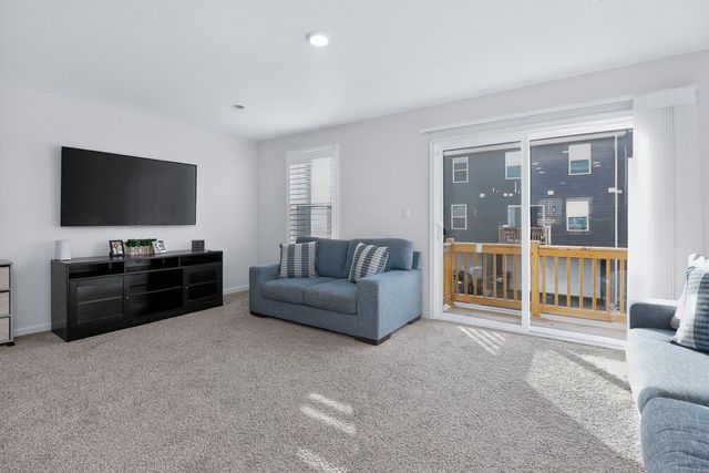 1007 Briar Glen Court, Hampshire, IL 60140