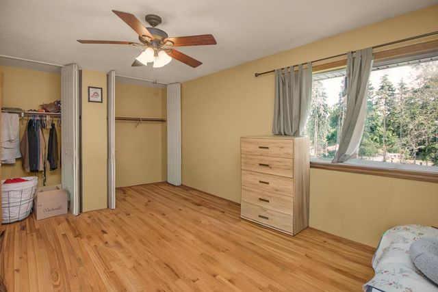 2281 Pond Avenue E, Maplewood, MN 55119