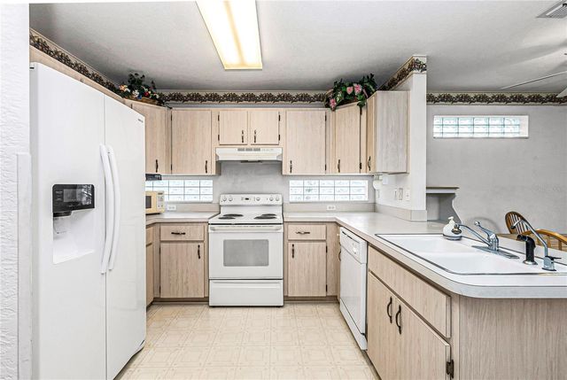 11218 SW 72ND AVENUE, Ocala, FL 34476