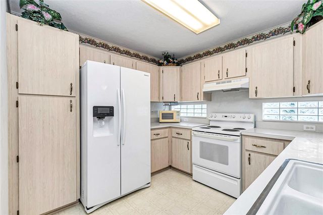 11218 SW 72ND AVENUE, Ocala, FL 34476