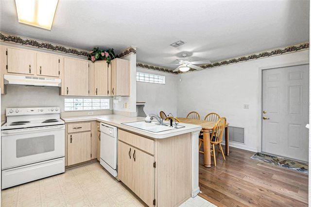 11218 SW 72ND AVENUE, Ocala, FL 34476