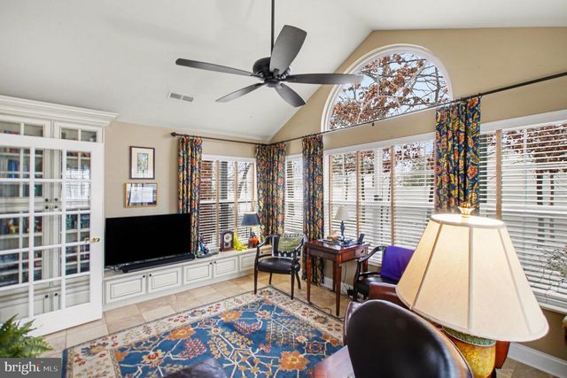 6223 AUTUMN LEAF DR, Fredericksburg, VA 22407