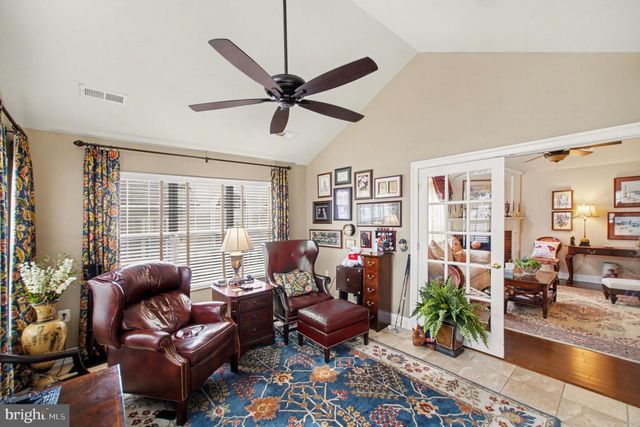 6223 AUTUMN LEAF DR, Fredericksburg, VA 22407