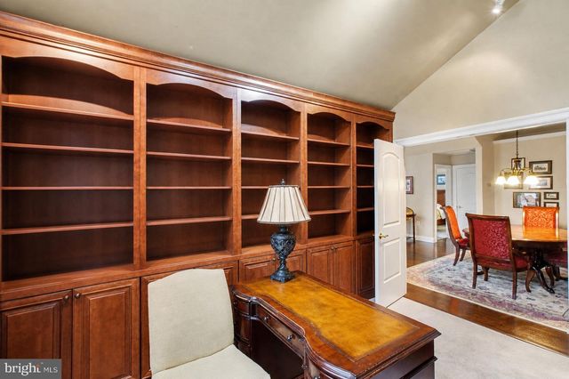 6223 AUTUMN LEAF DR, Fredericksburg, VA 22407