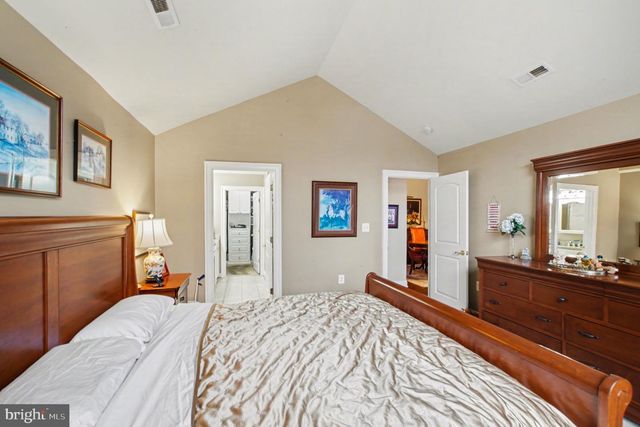 6223 AUTUMN LEAF DR, Fredericksburg, VA 22407