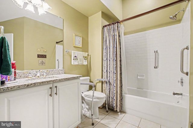 6223 AUTUMN LEAF DR, Fredericksburg, VA 22407