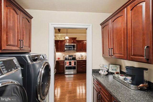 6223 AUTUMN LEAF DR, Fredericksburg, VA 22407