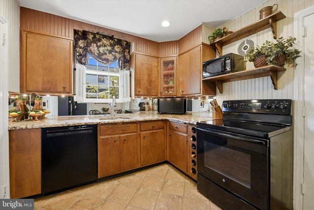 36 PAOLI PIKE, Paoli, PA 19301