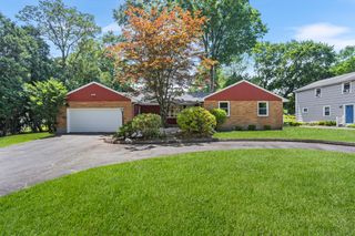 253 Simsbury Road, West Hartford, CT 06117