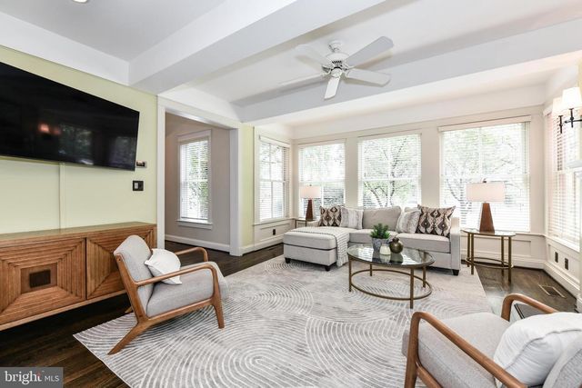 1812 N RANDOLPH ST, Arlington, VA 22207