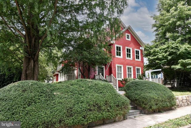 1812 N RANDOLPH ST, Arlington, VA 22207