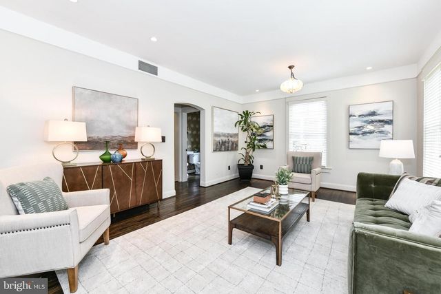 1812 N RANDOLPH ST, Arlington, VA 22207