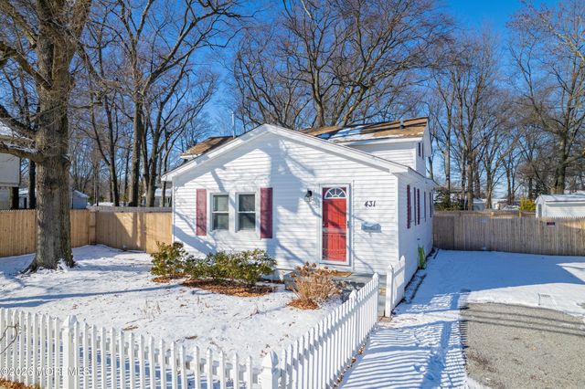 431 S Laurel Avenue, Hazlet, NJ 07734