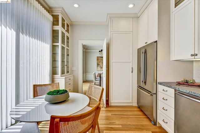 200 Lakeside Dr 801, Oakland, CA 94612