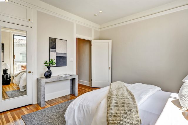 200 Lakeside Dr 801, Oakland, CA 94612