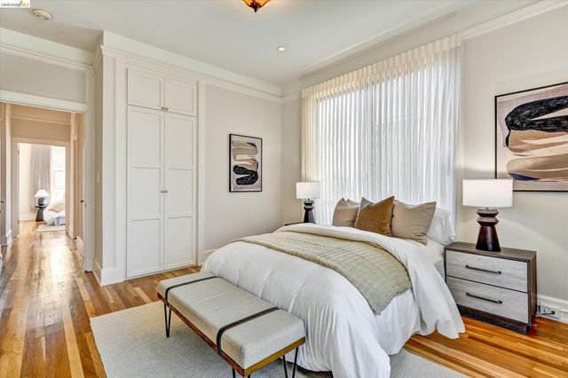 200 Lakeside Dr 801, Oakland, CA 94612