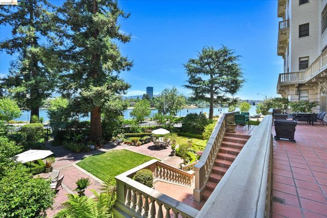 200 Lakeside Dr 801, Oakland, CA 94612