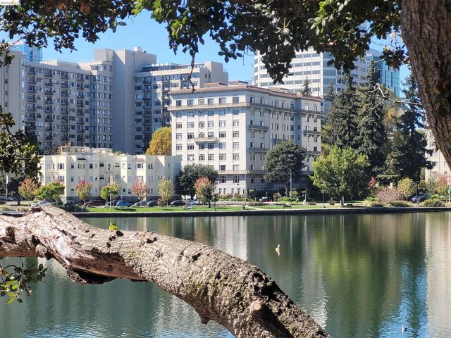 200 Lakeside Dr 801, Oakland, CA 94612