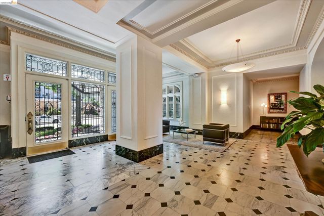 200 Lakeside Dr 801, Oakland, CA 94612