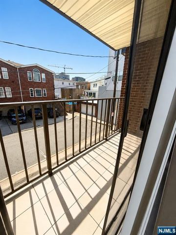 603 55th Street 205, West New York, NJ 07093
