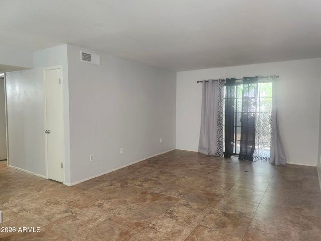 3119 W COCHISE Drive 131, Phoenix, AZ 85051