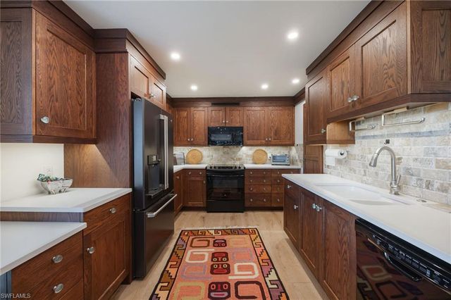 106 Wilderness DR 134, Naples, FL 34105