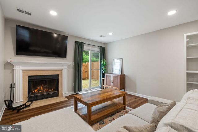 16312 TACONIC CIR, Dumfries, VA 22025