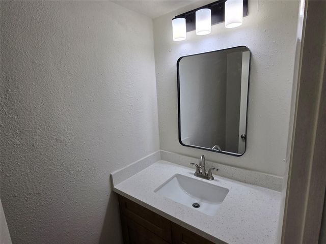 7855 Green Lawn Drive 7855, Houston, TX 77088