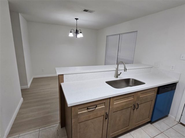 7855 Green Lawn Drive 7855, Houston, TX 77088