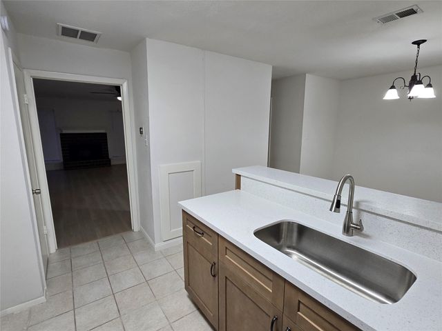 7855 Green Lawn Drive 7855, Houston, TX 77088