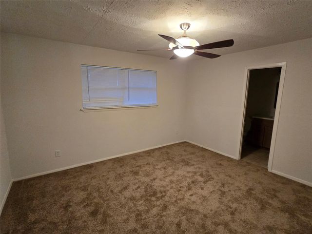 7855 Green Lawn Drive 7855, Houston, TX 77088